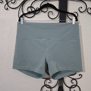 LULULEMON‎ Wunder Train Shorts | 16